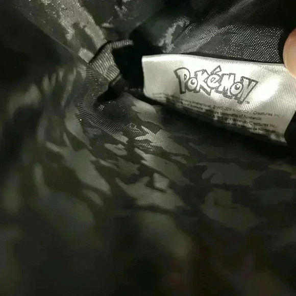 Nintendo Switch & Lite Official Lux Pouch Carrying Case Pokémon Pikachu - Picture 7 of 9